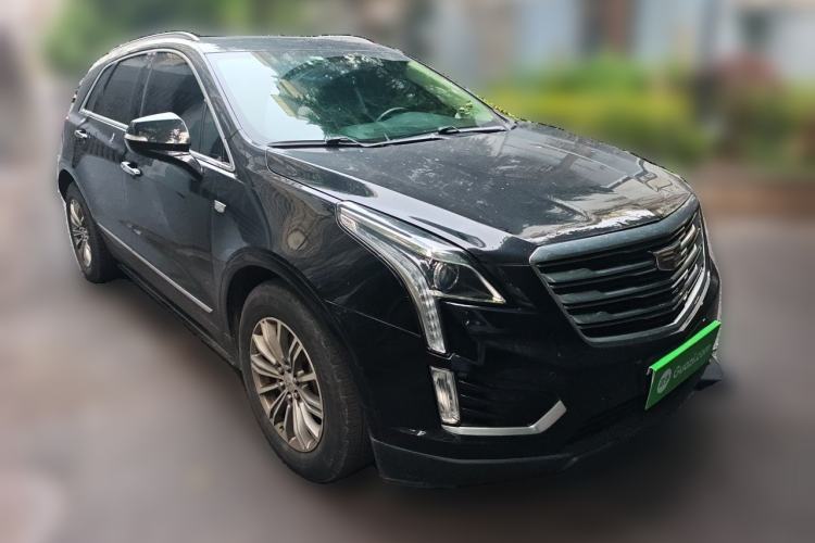 Used Cadillac XT5 2018 25T Luxury Model Front Right 45 Deg