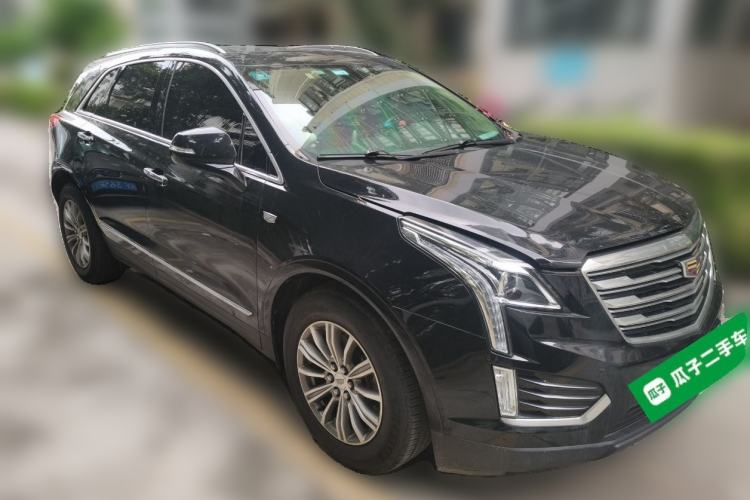 Used Cadillac XT5 2018 25T Luxury Model Front Right 45 Deg