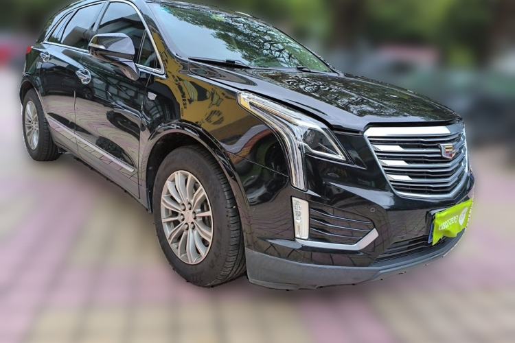 Used Cadillac XT5 2018 28T Four-Wheel Drive Luxury Model Front Right 45 Deg