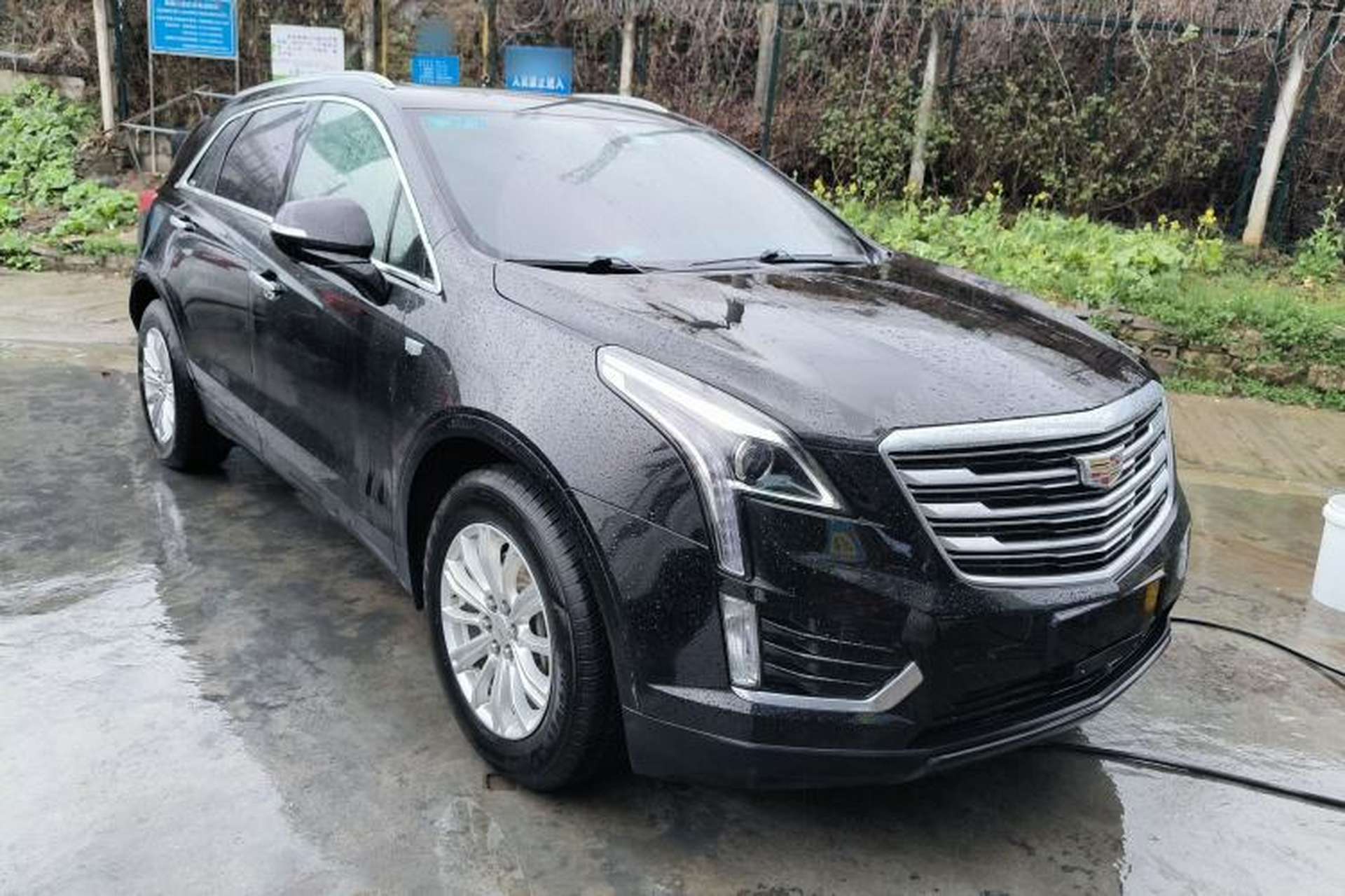 Used Cadillac XT5 2018 28E Four-Wheel Drive Tech Version Front Right 45 Deg
