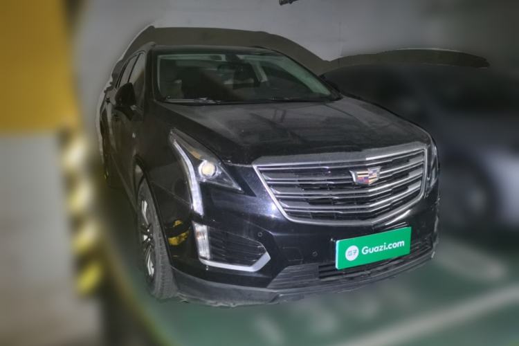 Used Cadillac XT5 2018 25T Luxury Model Front Right 45 Deg
