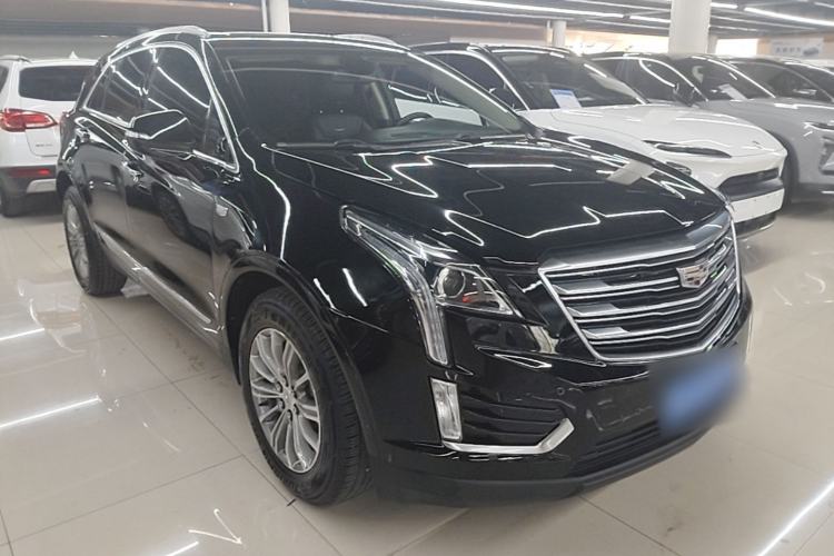 Used Cadillac XT5 2018 25T Luxury Model Front Right 45 Deg