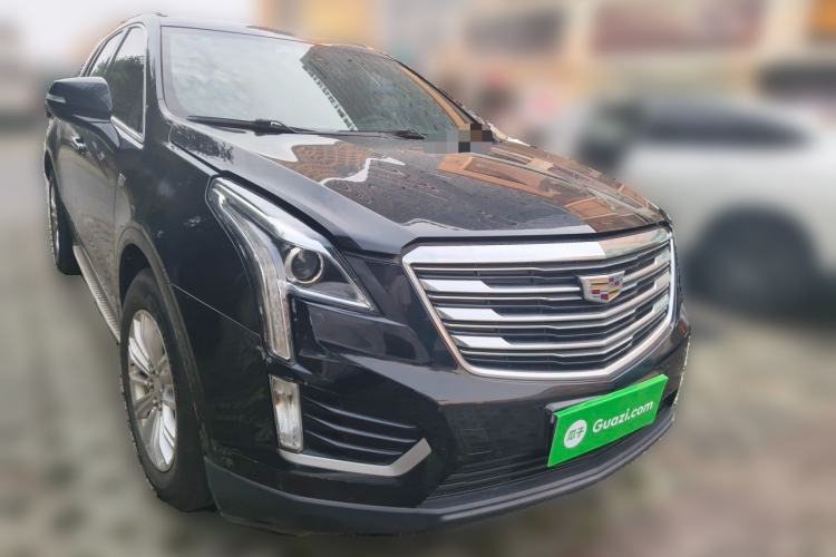 Used Cadillac XT5 2018 25T Tech Model Front Right 45 Deg