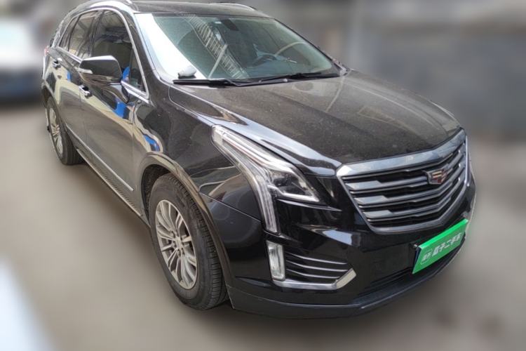 Used Cadillac XT5 2018 25T Luxury Model Front Right 45 Deg