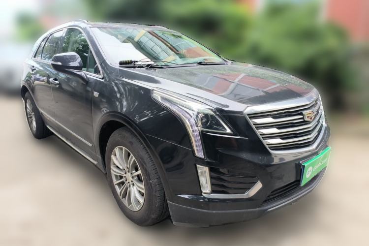 Used Cadillac XT5 2018 25T Luxury Model Front Right 45 Deg