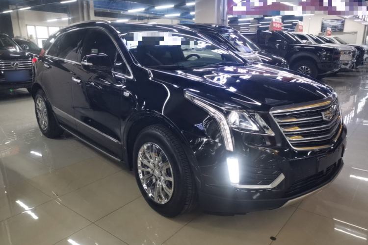 Used Cadillac XT5 2018 28E Four-Wheel Drive Tech Version Front Right 45 Deg