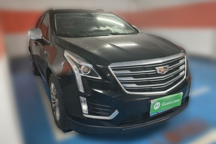 Used Cadillac XT5 2018 25T Luxury Model Front Right 45 Deg