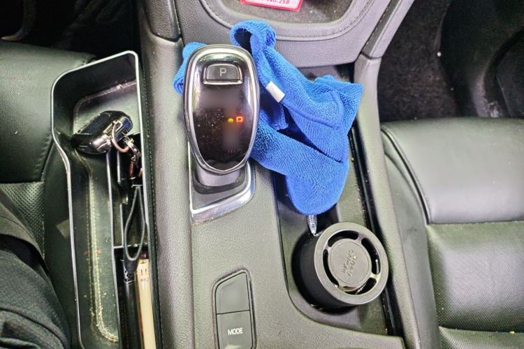 Used Cadillac XT5 2018 25T Luxury Model Gear Lever