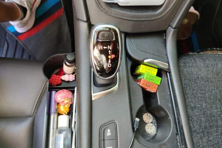 Used Cadillac XT5 2018 25T Luxury Model Gear Lever