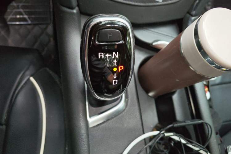 Used Cadillac XT5 2018 25T Luxury Model Gear Lever