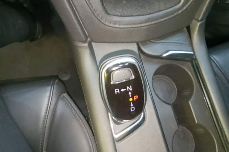Used Cadillac XT5 2018 25T Luxury Model Gear Lever