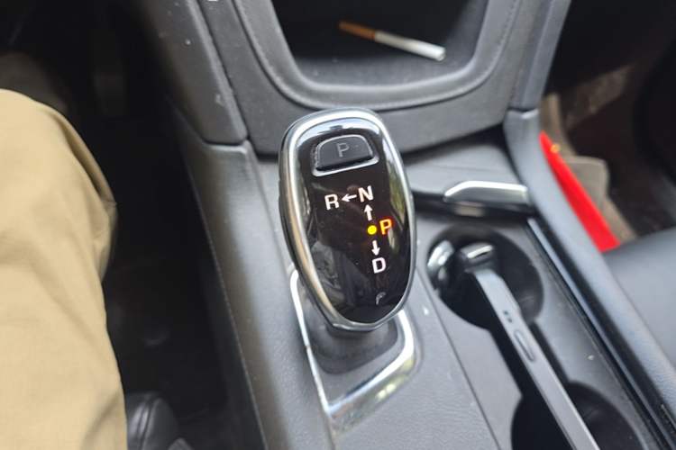 Used Cadillac XT5 2018 25T Luxury Model Gear Lever