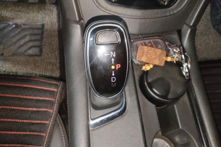 Used Cadillac XT5 2018 28E Four-Wheel Drive Leading Version Gear Lever