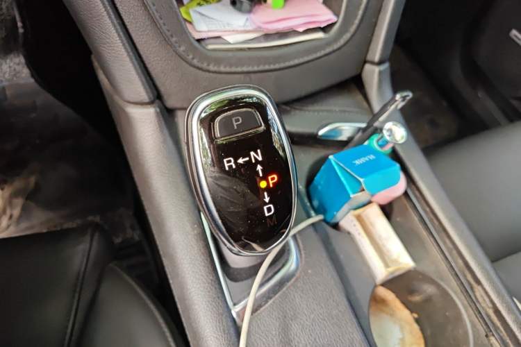Used Cadillac XT5 2018 28T Four-Wheel Drive Luxury Model Gear Lever