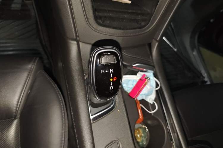 Used Cadillac XT5 2018 28T Four-Wheel Drive Luxury Model Gear Lever