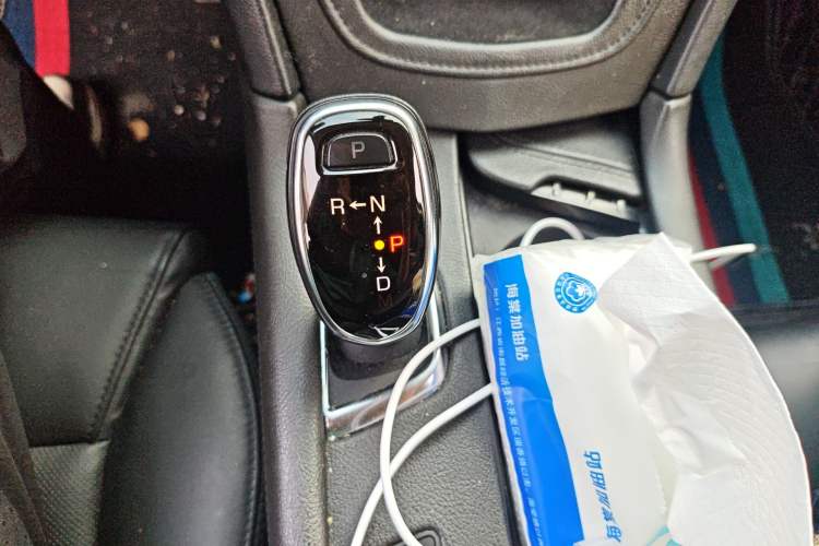 Used Cadillac XT5 2018 25T Luxury Model Gear Lever