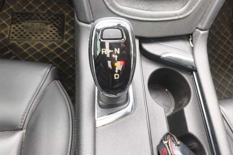 Used Cadillac XT5 2018 25T Luxury Model Gear Lever