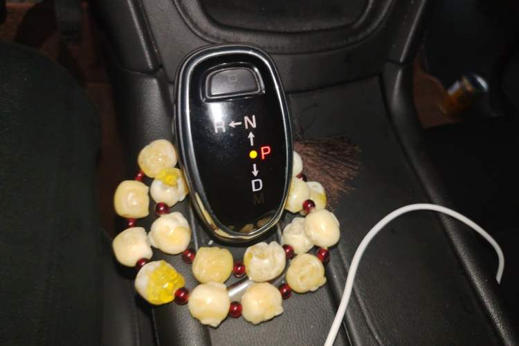 Used Cadillac XT5 2018 25T Luxury Model Gear Lever