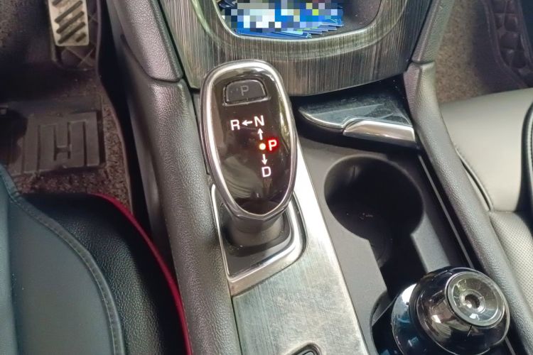 Used Cadillac XT5 2018 25T Luxury Model Gear Lever