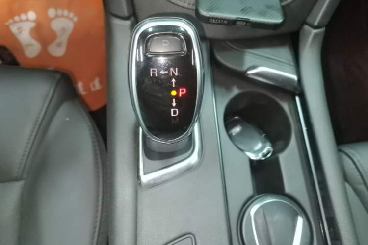 Used Cadillac XT5 2018 28T Four-Wheel Drive Luxury Model Gear Lever