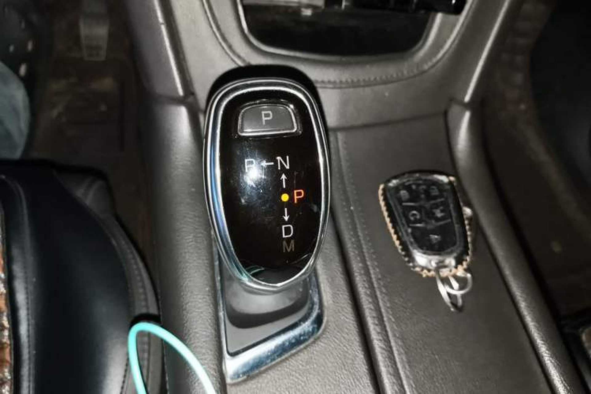 Used Cadillac XT5 2018 25T Luxury Model Gear Lever