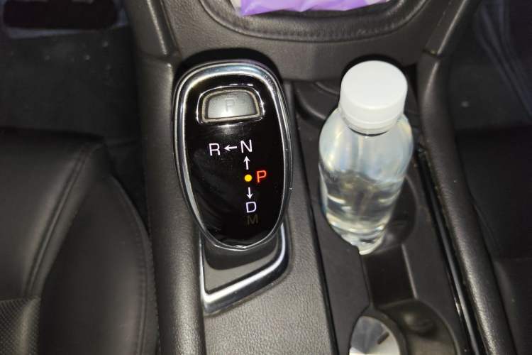Used Cadillac XT5 2018 28T Four-Wheel Drive Luxury Model Gear Lever