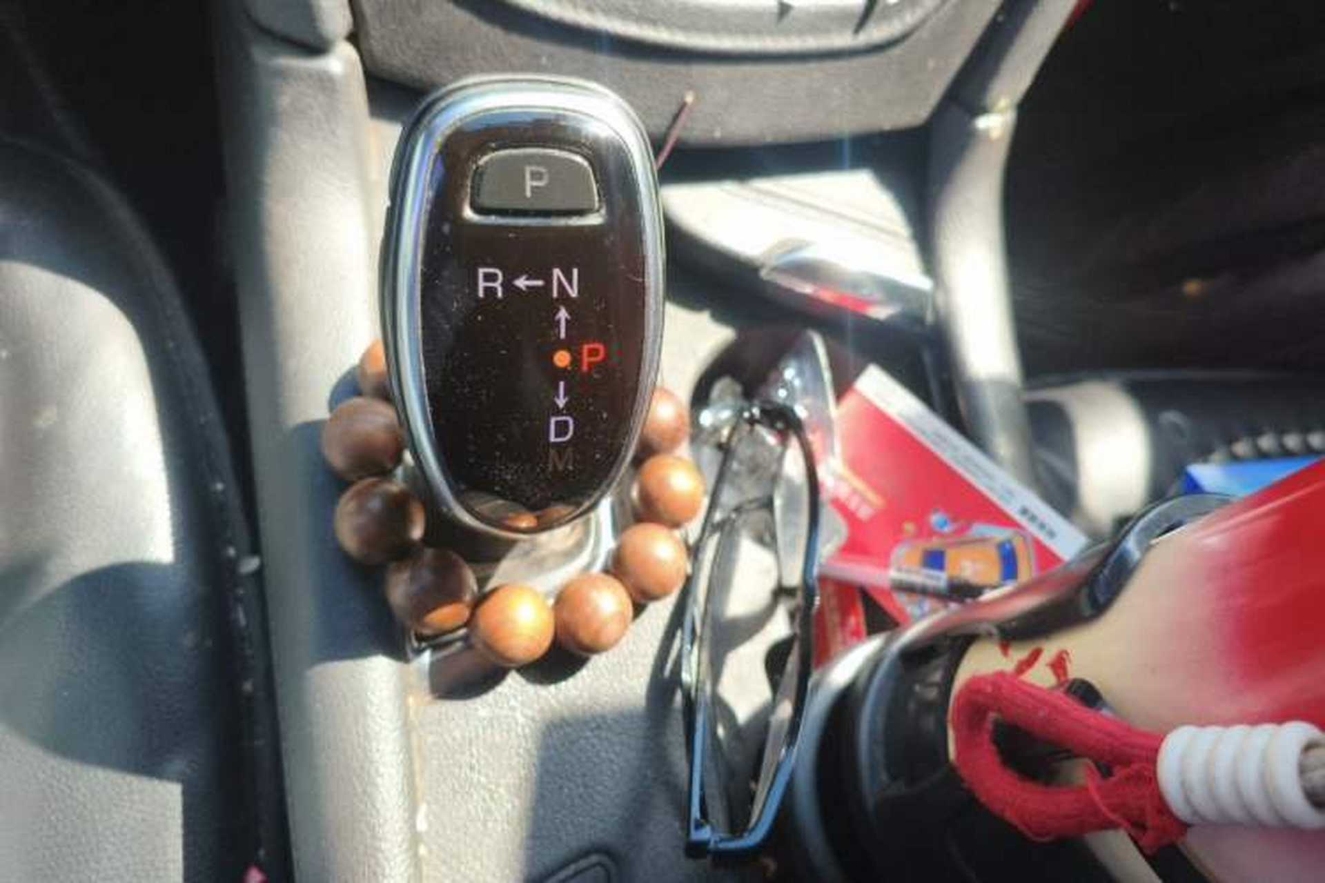 Used Cadillac XT5 2018 25T Luxury Model Gear Lever