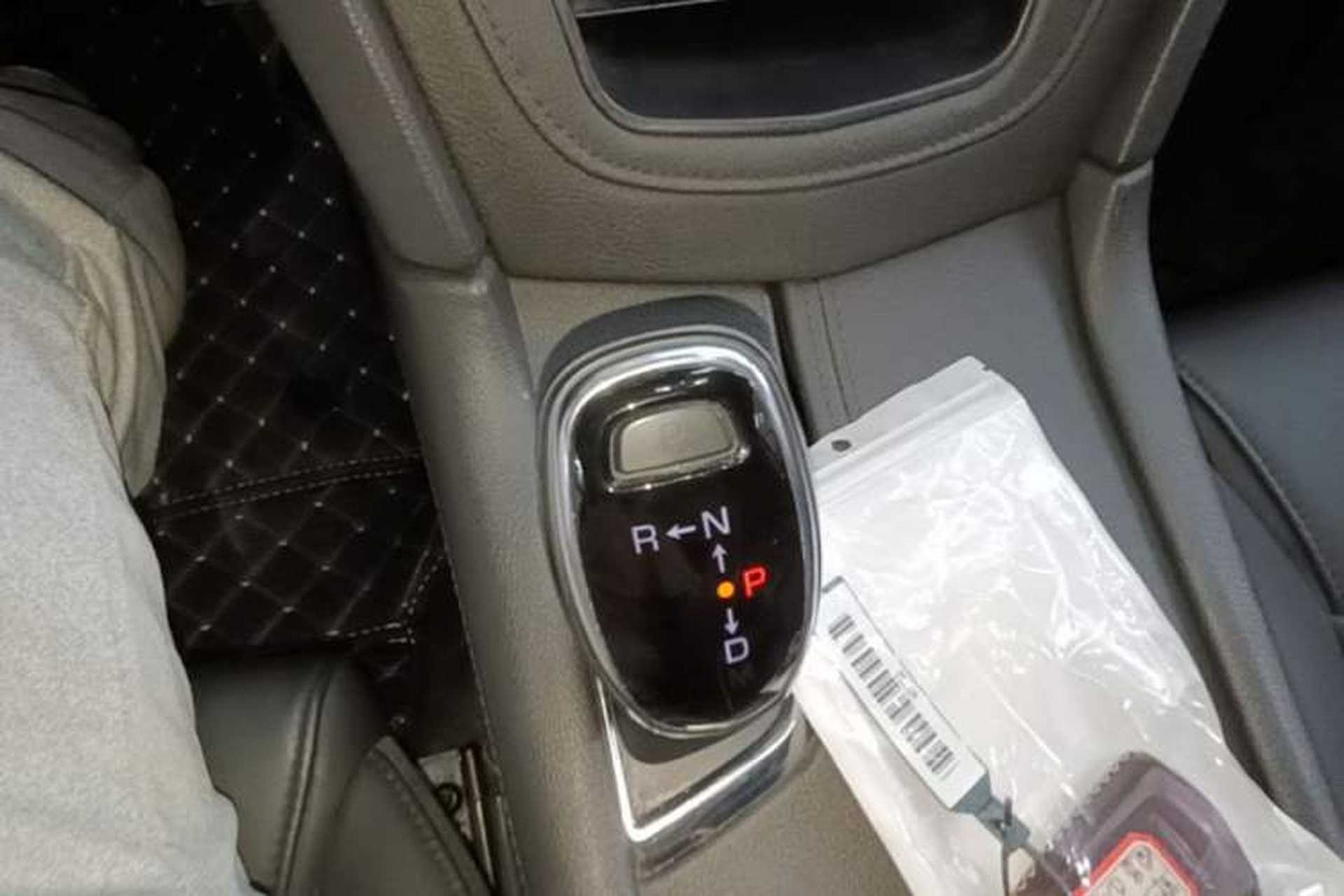 Used Cadillac XT5 2018 25T Luxury Model Gear Lever