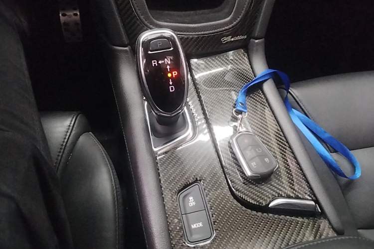 Used Cadillac XT5 2018 25T Luxury Model Gear Lever