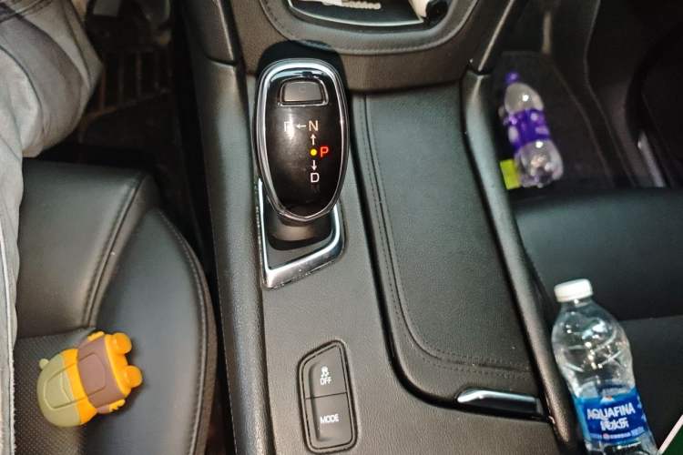 Used Cadillac XT5 2018 25T Luxury Model Gear Lever