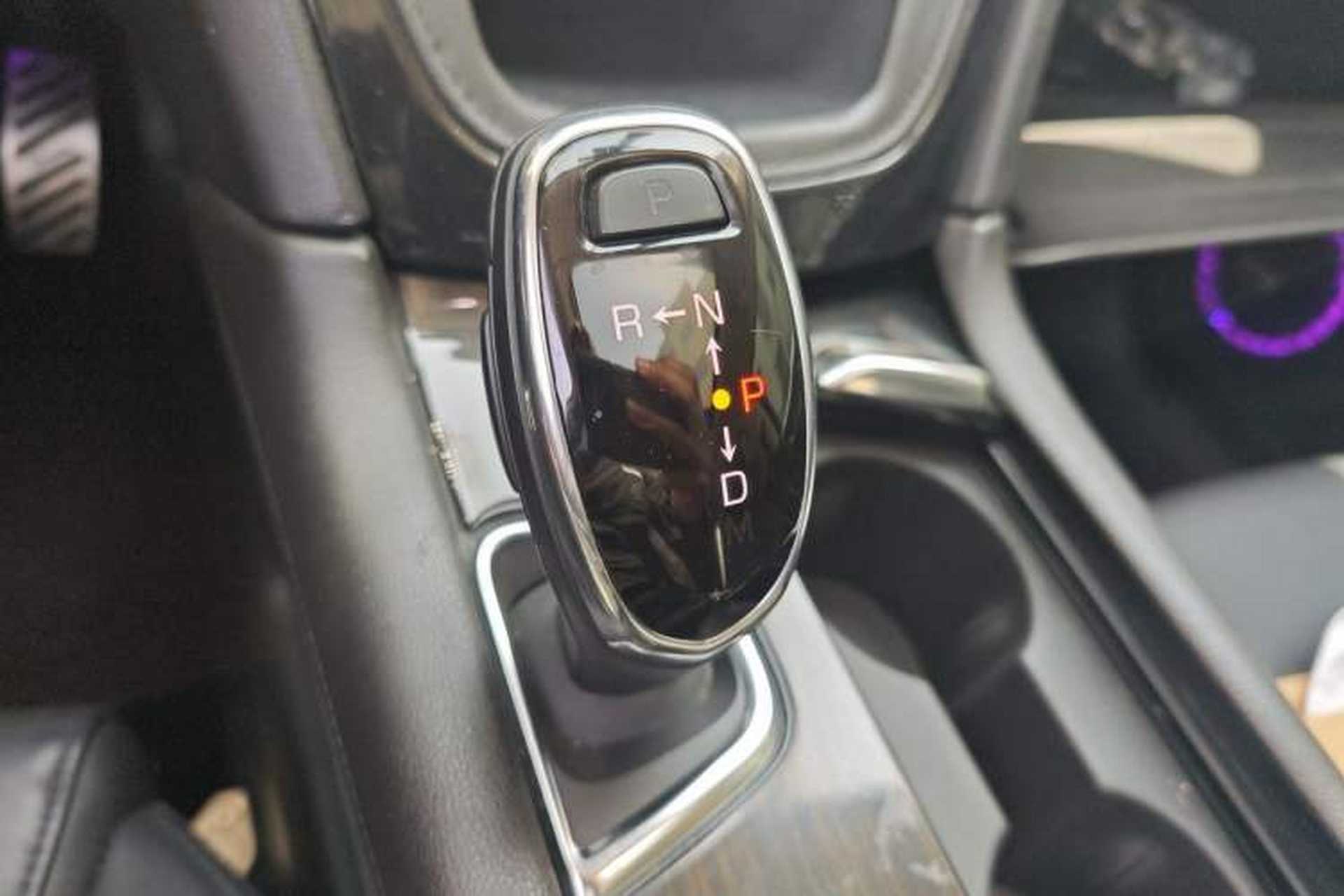 Used Cadillac XT5 2018 25T Luxury Model Gear Lever