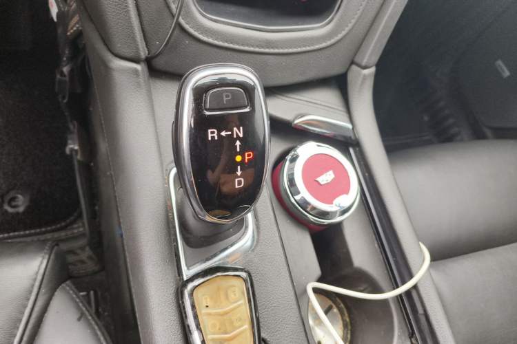 Used Cadillac XT5 2018 28T Four-Wheel Drive Luxury Model Gear Lever