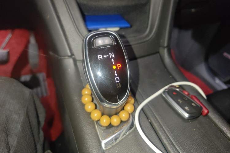 Used Cadillac XT5 2018 25T Luxury Model Gear Lever