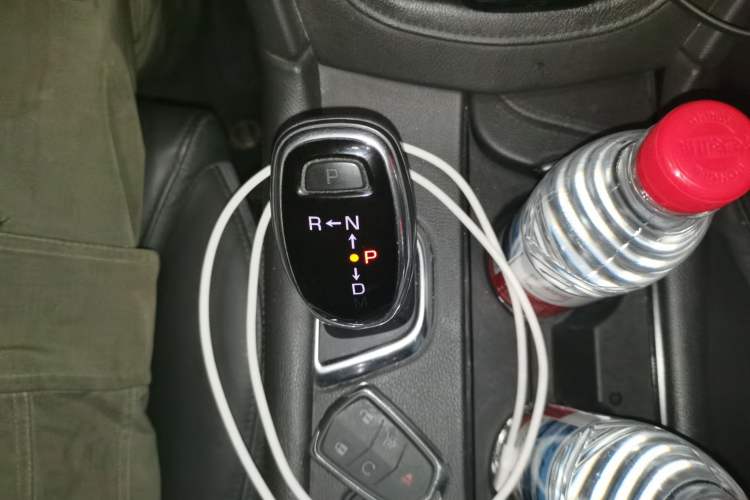 Used Cadillac XT5 2018 25T Luxury Model Gear Lever