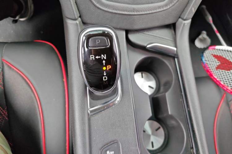Used Cadillac XT5 2018 28T Four-Wheel Drive Luxury Model Gear Lever