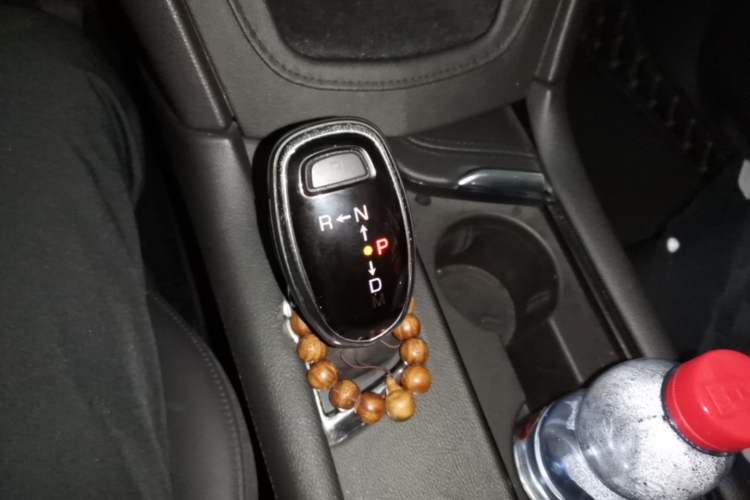 Used Cadillac XT5 2018 25T Luxury Model Gear Lever