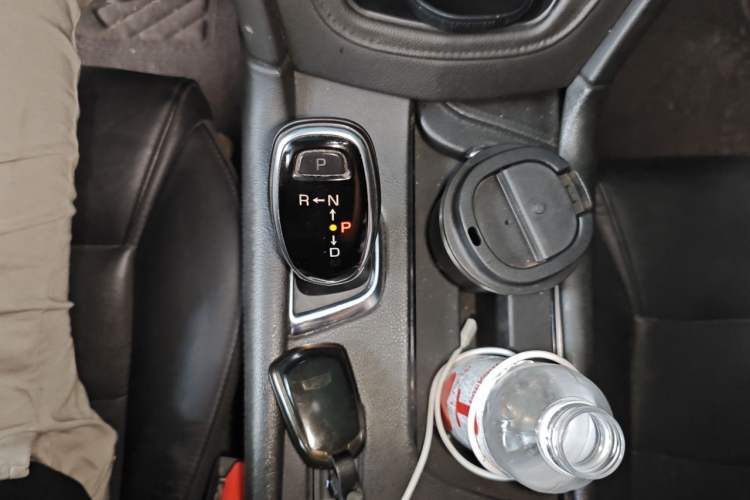 Used Cadillac XT5 2018 25T Luxury Model Gear Lever
