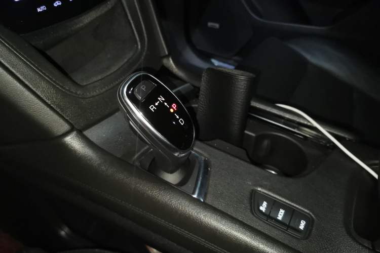 Used Cadillac XT5 2018 28T Four-Wheel Drive Luxury Model Gear Lever
