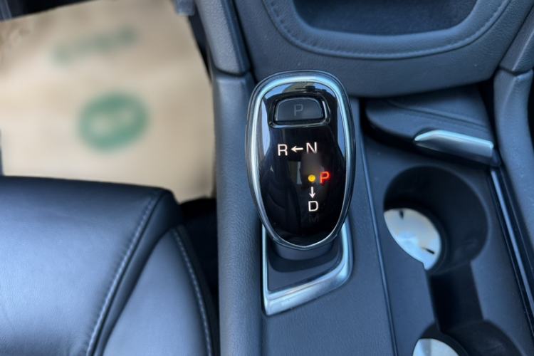 Used Cadillac XT5 2018 28T Four-Wheel Drive Luxury Model Gear Lever