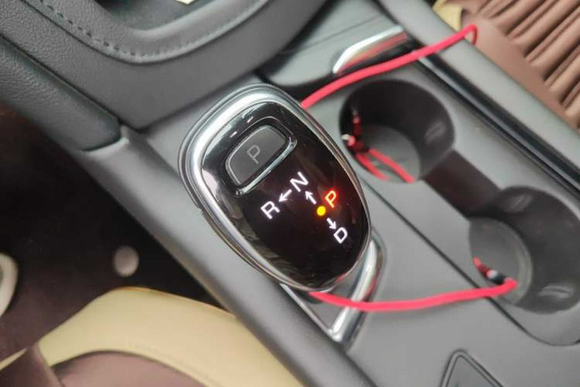 Used Cadillac XT5 2018 25T Luxury Model Gear Lever