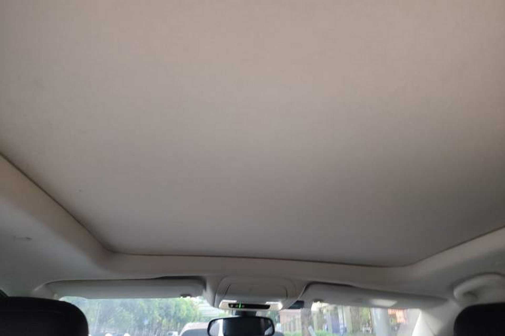 Used Cadillac XT5 2018 25T Luxury Model Headliner