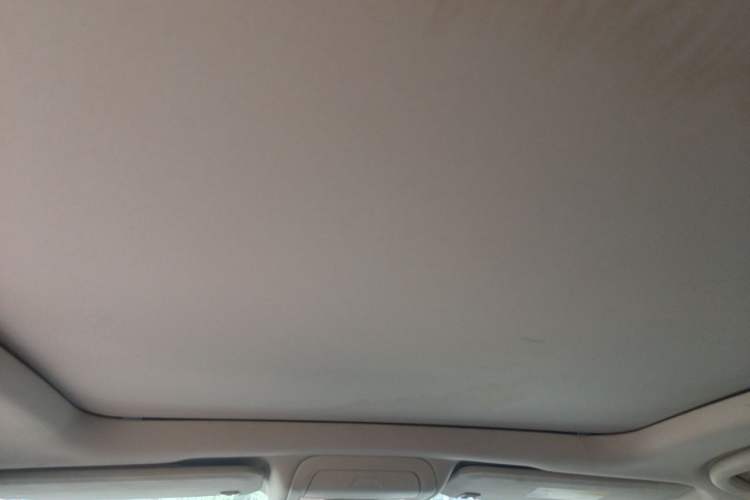 Used Cadillac XT5 2018 25T Luxury Model Headliner