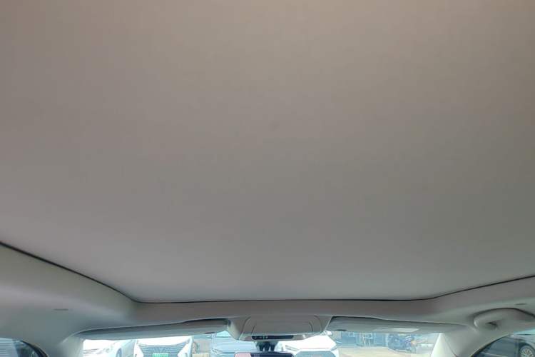 Used Cadillac XT5 2018 28T Four-Wheel Drive Luxury Model Headliner
