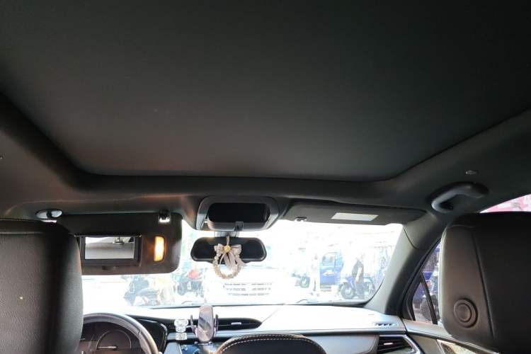 Used Cadillac XT5 2018 28E Four-Wheel Drive Tech Version Headliner