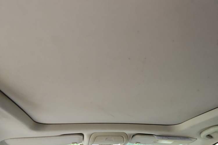 Used Cadillac XT5 2018 28T Four-Wheel Drive Luxury Model Headliner
