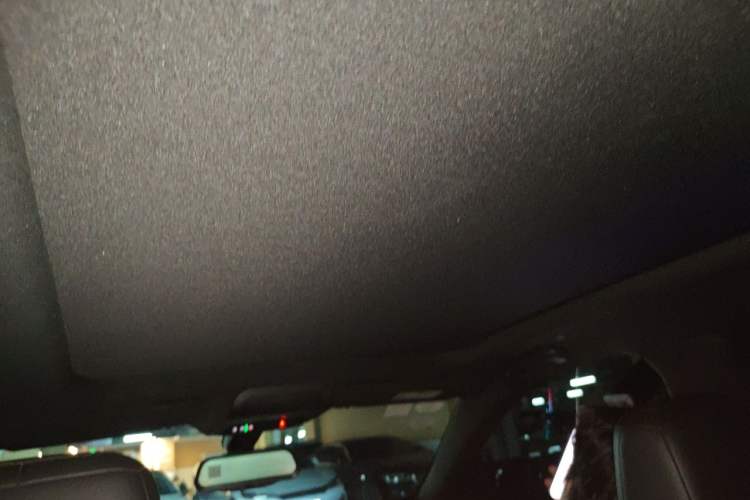 Used Cadillac XT5 2018 28E Four-Wheel Drive Tech Version Headliner