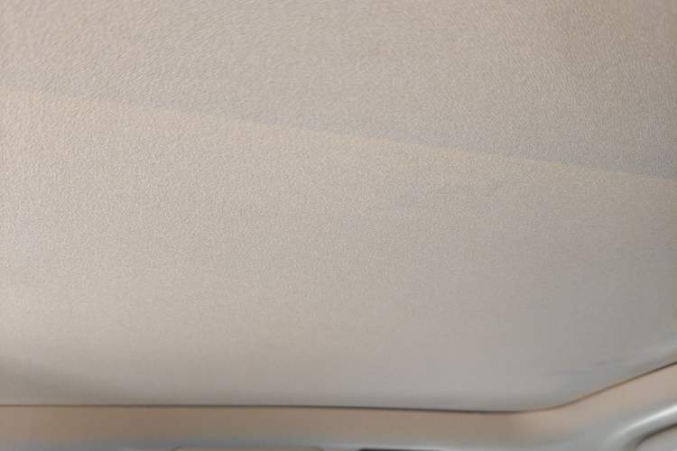 Used Cadillac XT5 2018 25T Luxury Model Headliner