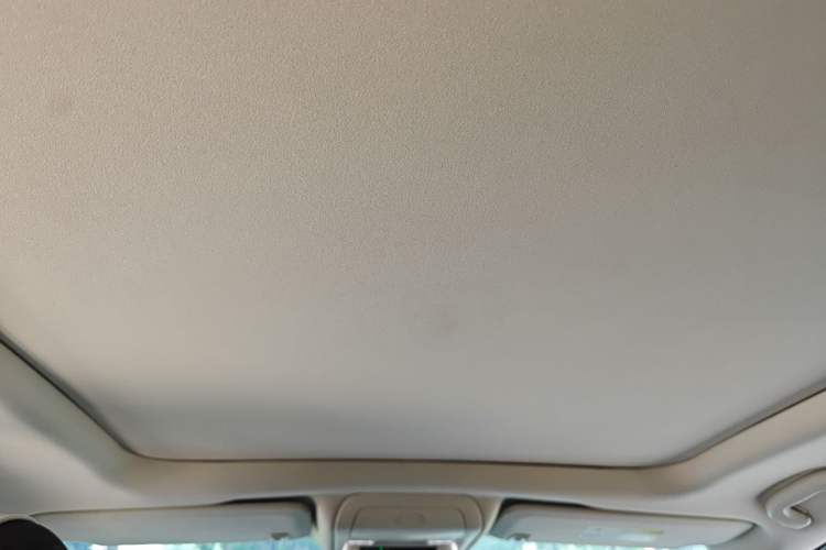 Used Cadillac XT5 2018 25T Luxury Model Headliner