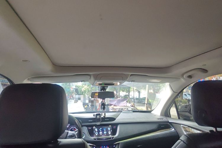 Used Cadillac XT5 2018 28T Four-Wheel Drive Luxury Model Headliner