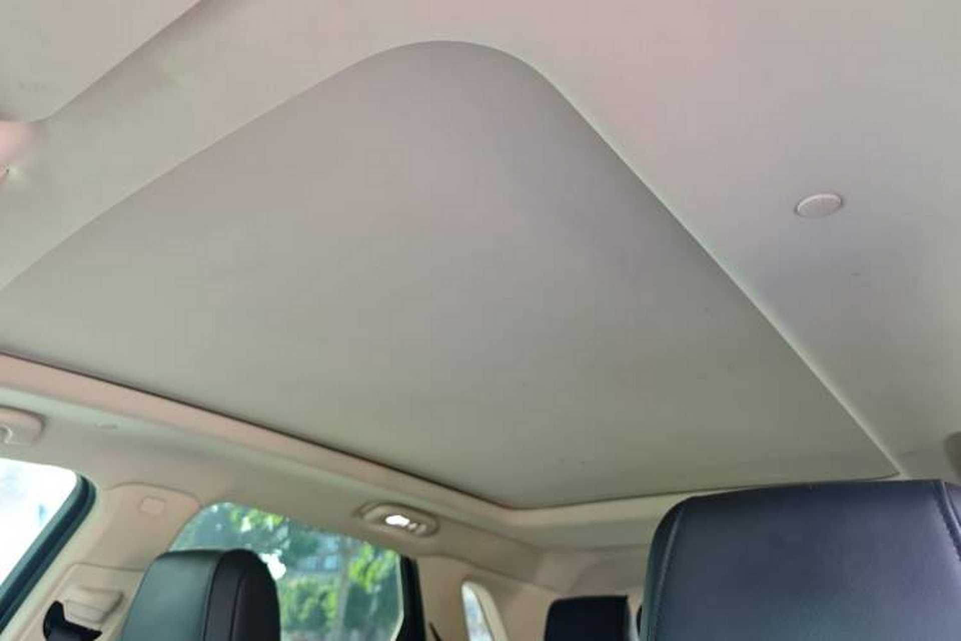 Used Cadillac XT5 2018 25T Luxury Model Headliner